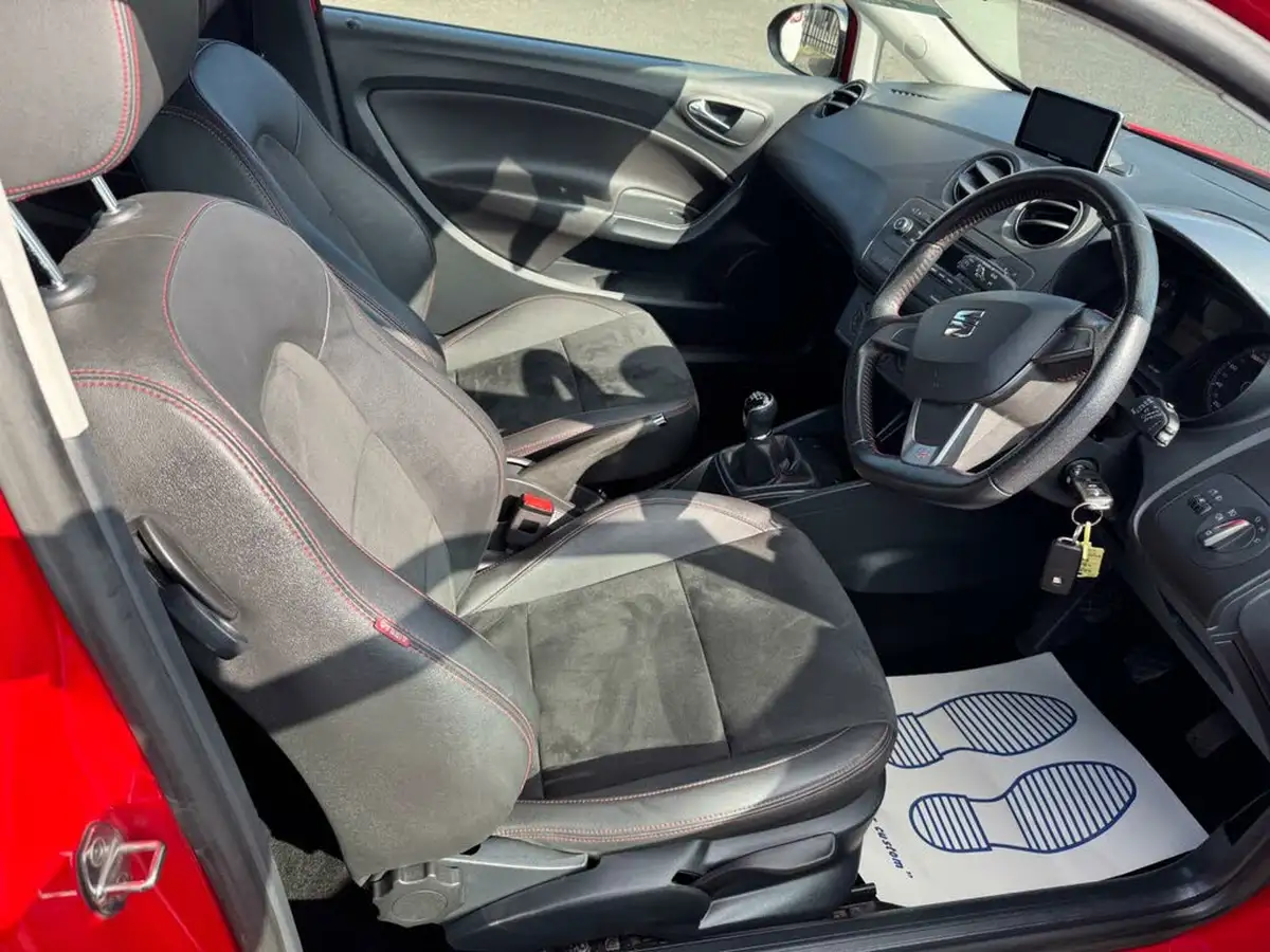 2015-seat-ibiza-12-fr-black-sportcoupe-3d-big-24