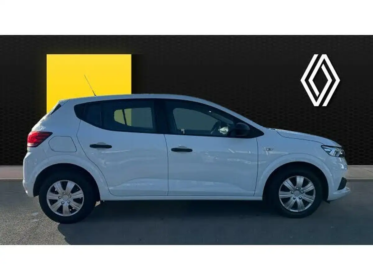 2021-dacia-sandero-10-tce-essential-90bhp-big-4