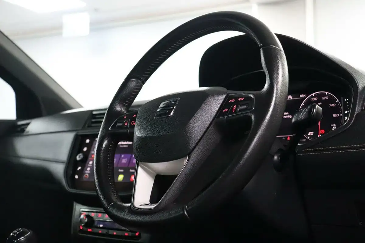 2021-seat-arona-10-tsi-xcellence-lux-110ps-big-9