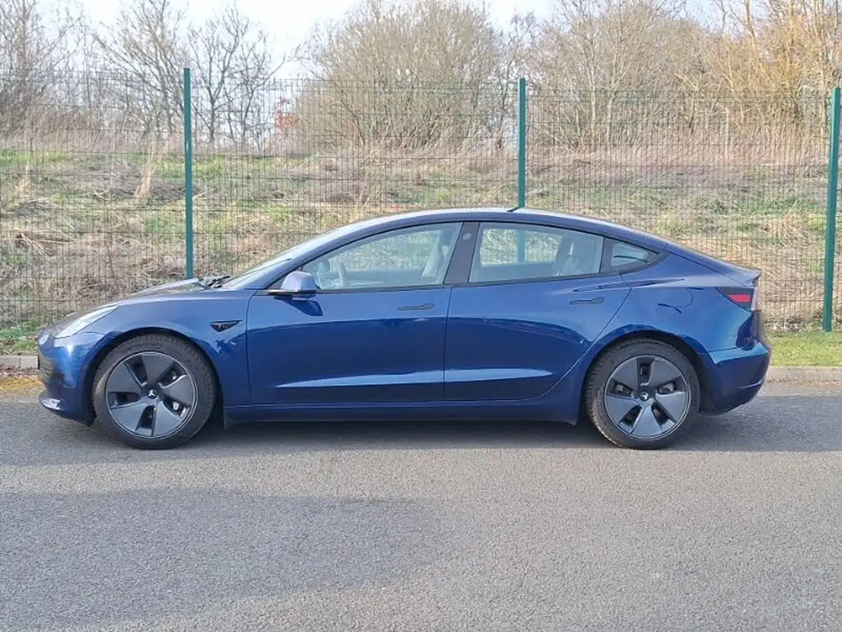 2021-tesla-model-3-e-standard-plus-big-3