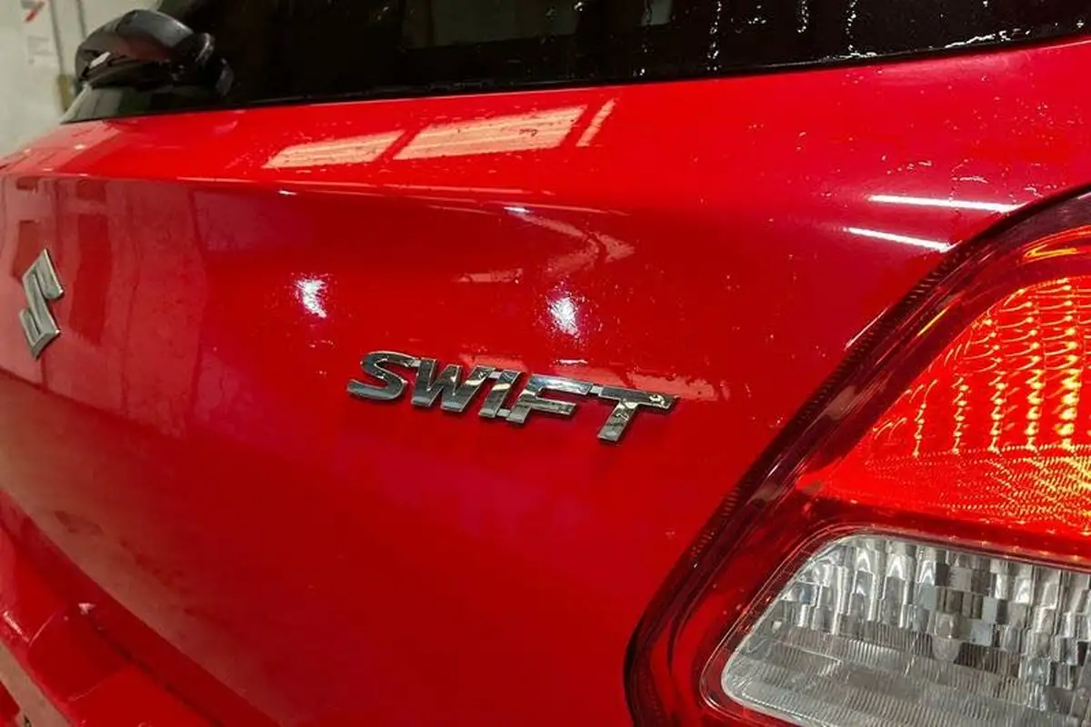 2017-suzuki-swift-10-boosterjet-sz-t-big-38