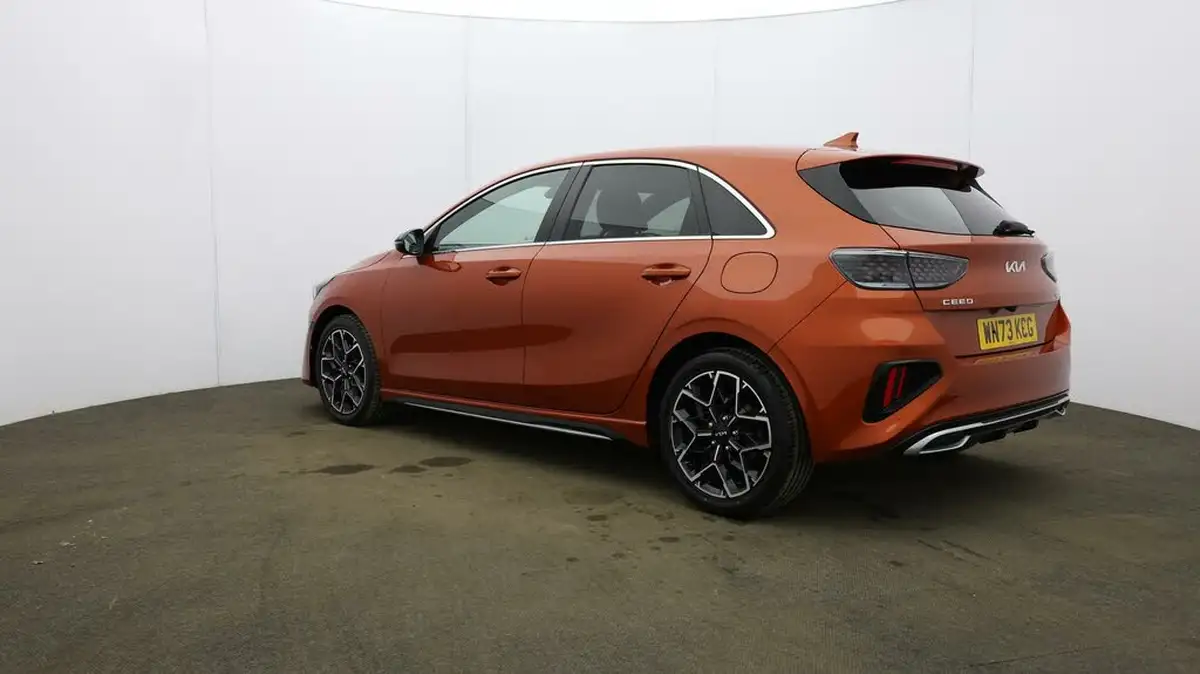 2023-kia-ceed-15-t-gdi-gt-line-158bhp-big-46