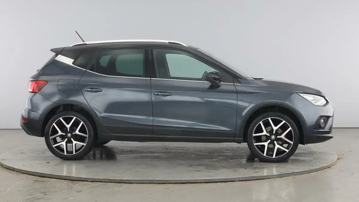 2021-seat-arona-10-tsi-fr-red-edition-big-3