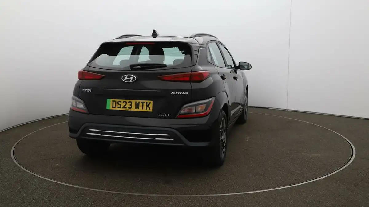 2023-hyundai-kona-e-se-connect-big-53