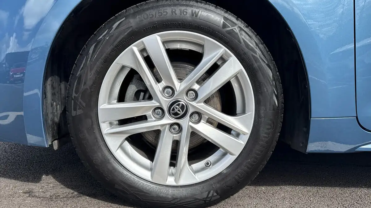 2022-toyota-corolla-18-vvt-i-icon-120bhp-trk-hatchback-5d-big-16