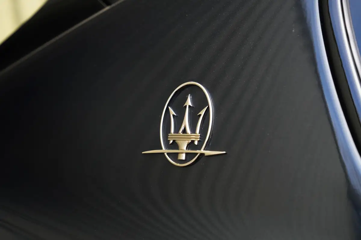 2021-maserati-levante-30-gransport-big-79