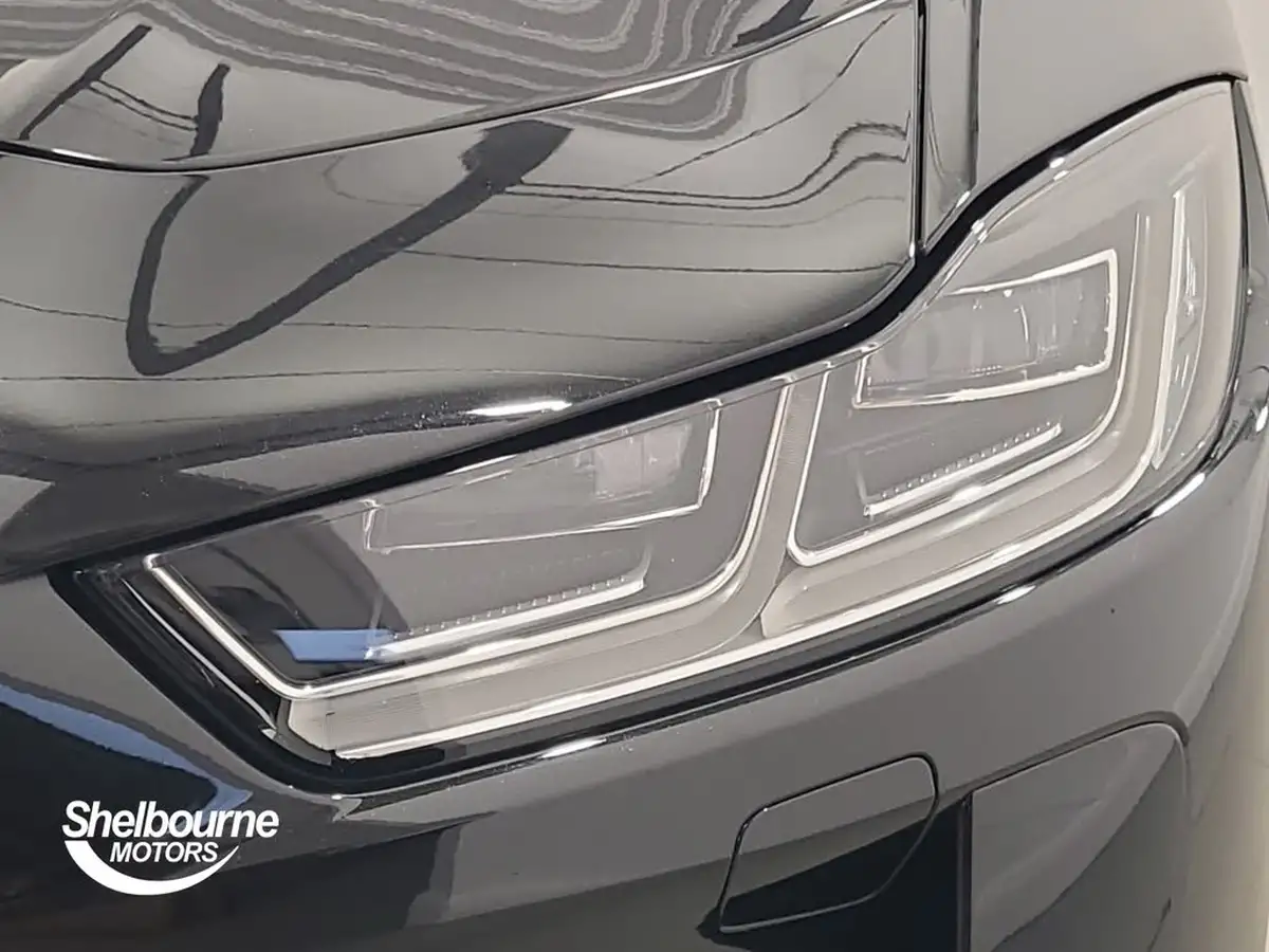 2021-jaguar-i-pace-ev400-black-big-21
