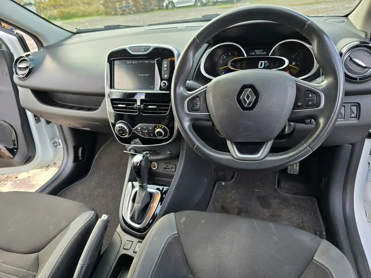 2015-renault-clio-15dci-dynamique-s-nav-edc-auto-big-16