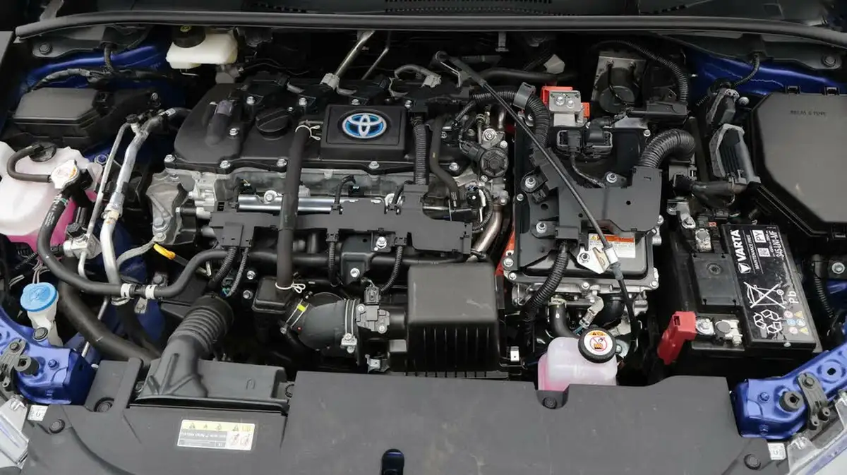 2023-toyota-corolla-18-vvt-i-icon-138bhp-hatchback-5d-big-19