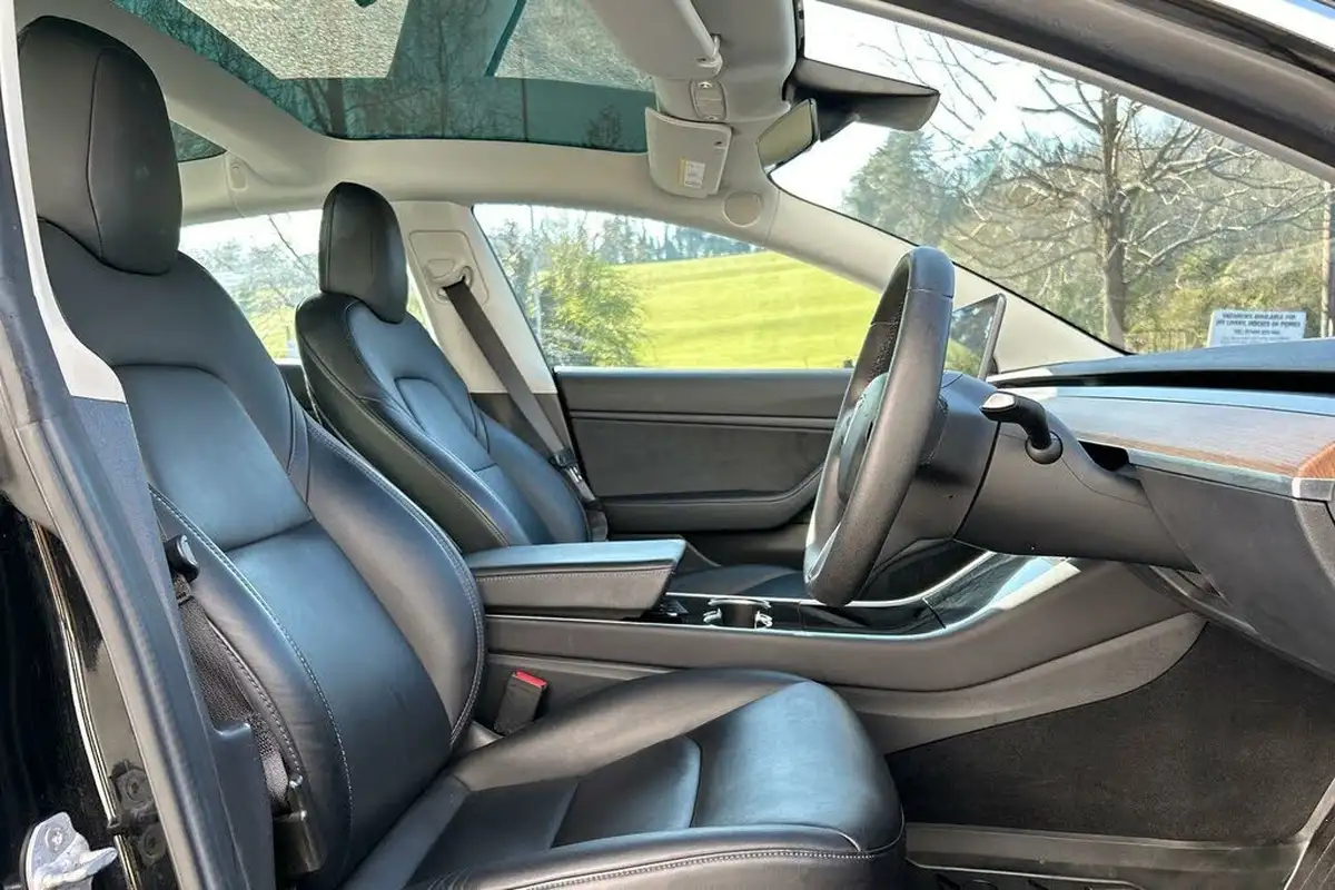 2019-tesla-model-3-e-standard-plus-big-11