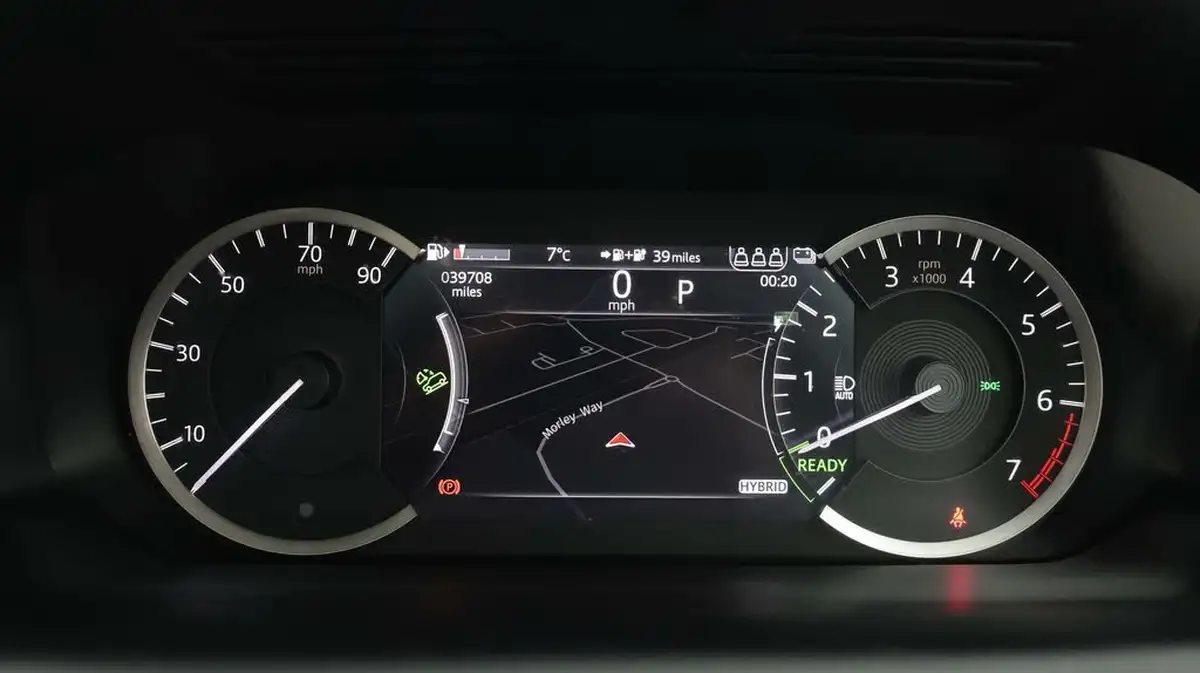 2021-land-rover-discovery-sport-15-p300e-urban-edition-big-10