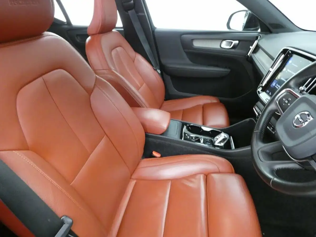 2019-volvo-xc40-15-t3-inscription-pro-163bhp-geartronic-big-12