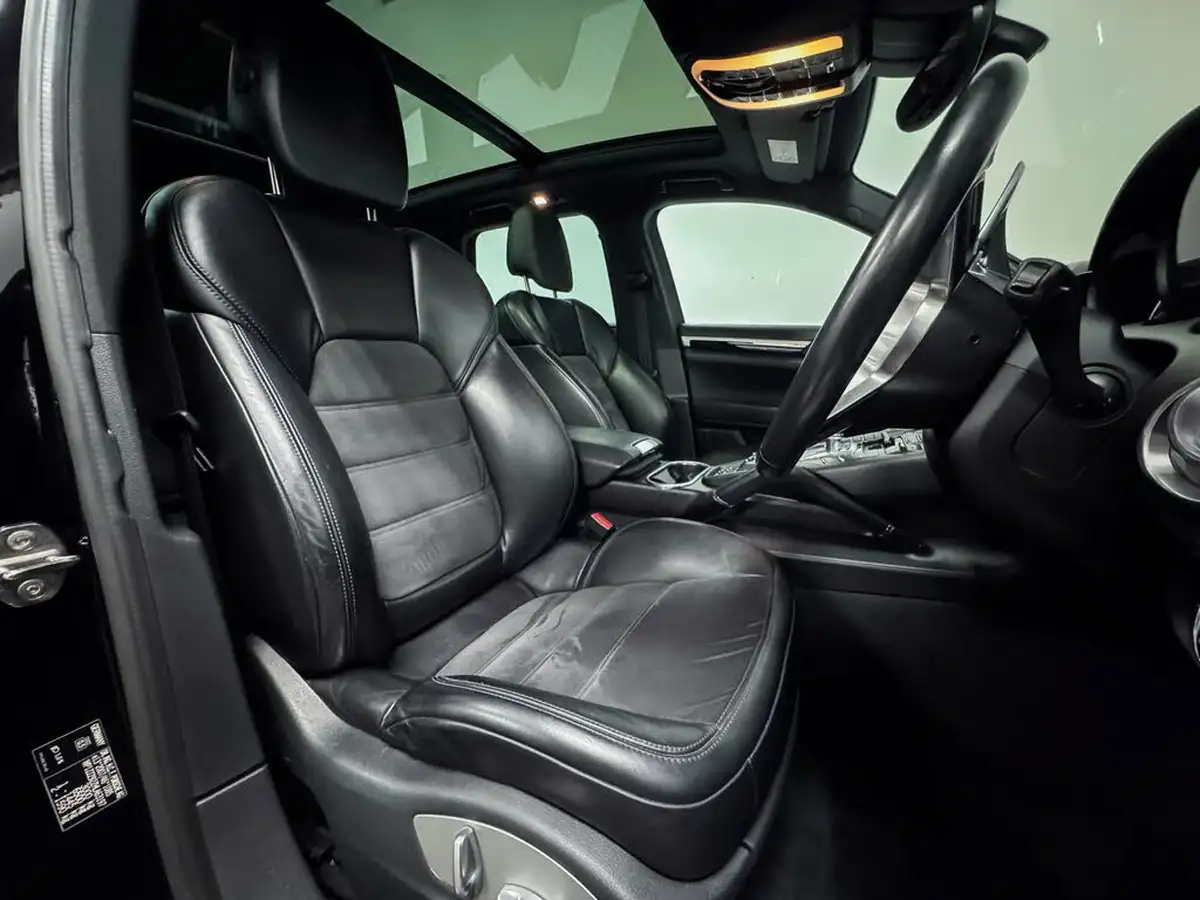 2017-porsche-cayenne-42td-s-diesel-platinum-edition-big-44