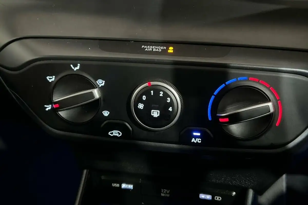 2022-hyundai-bayon-10-t-gdi-se-connect-dct-big-19