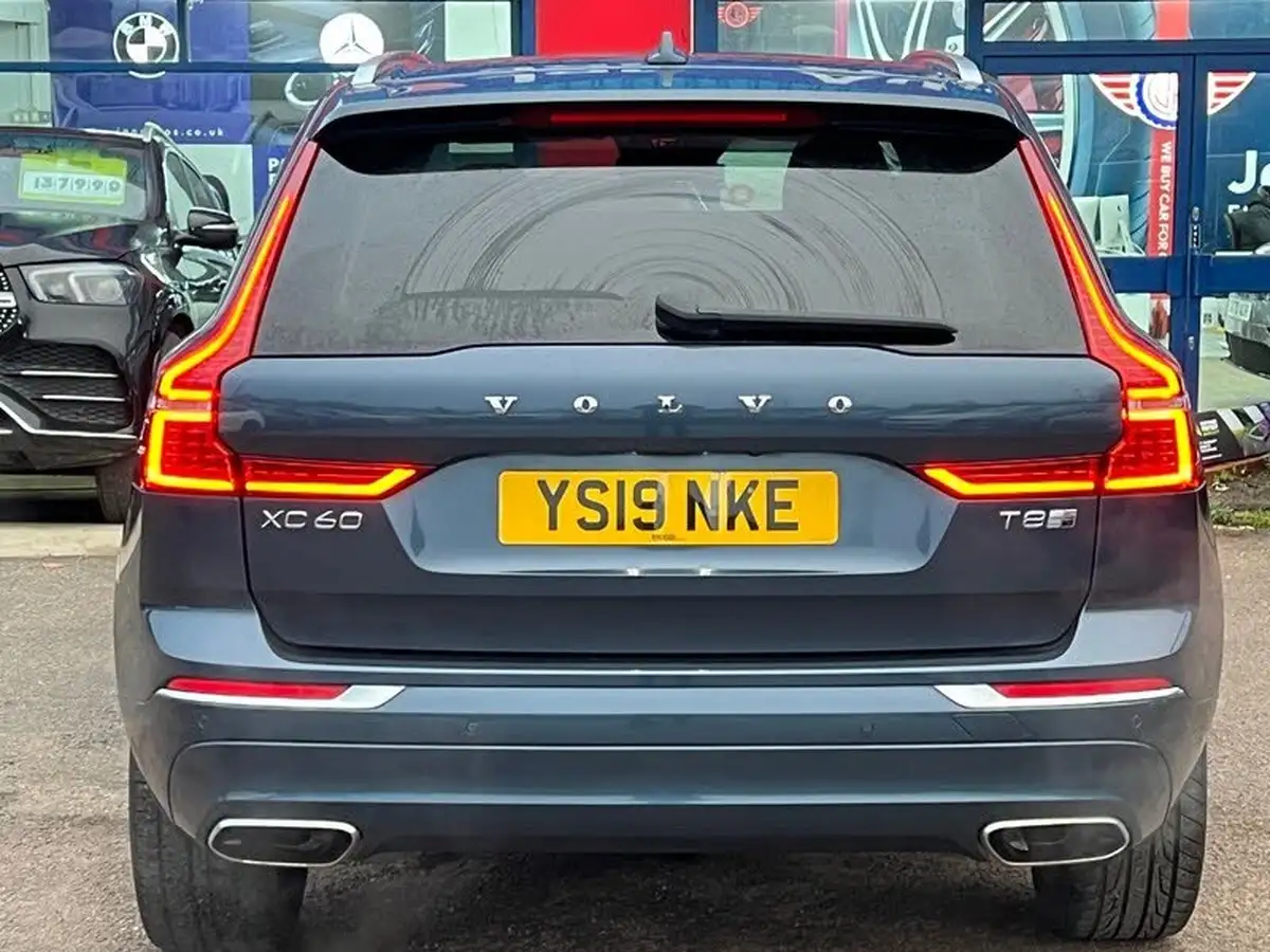 2019-volvo-xc60-20-t8-inscription-pro-ss-big-45