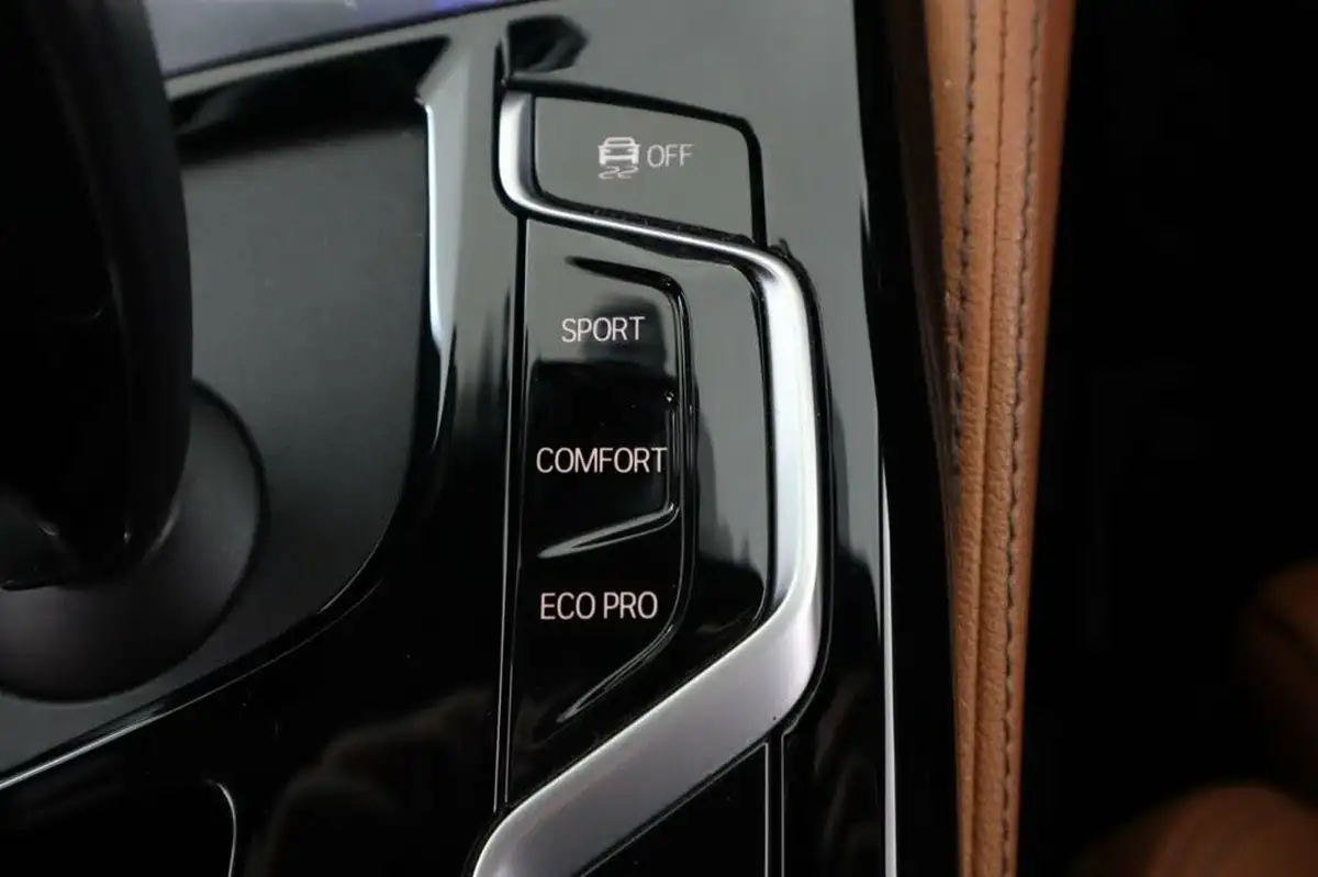 2021-bmw-5-series-30td-530d-xdrive-m-sport-mht-saloon-4d-big-25