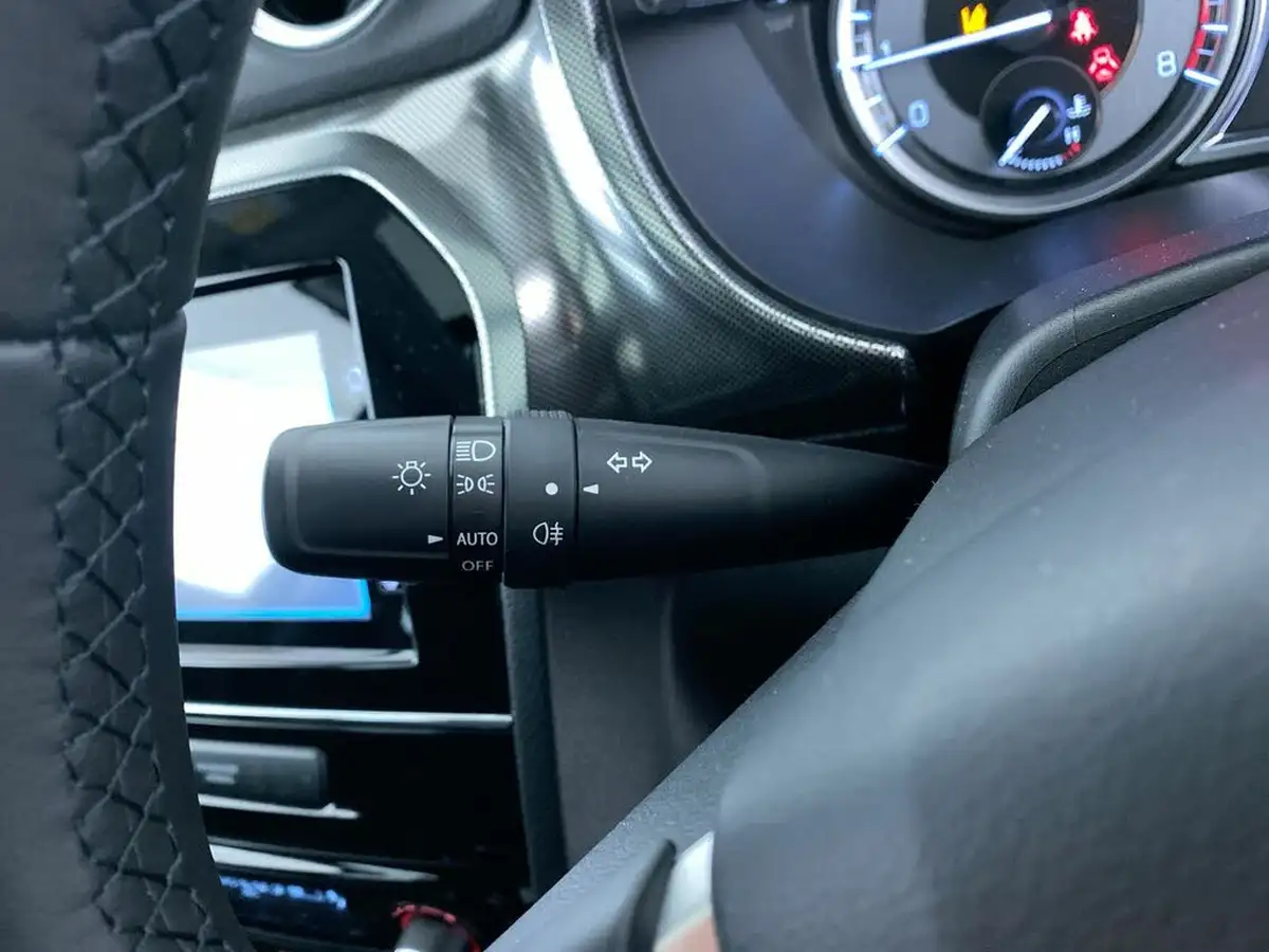 2023-suzuki-vitara-14-boosterjet-sz5-big-27