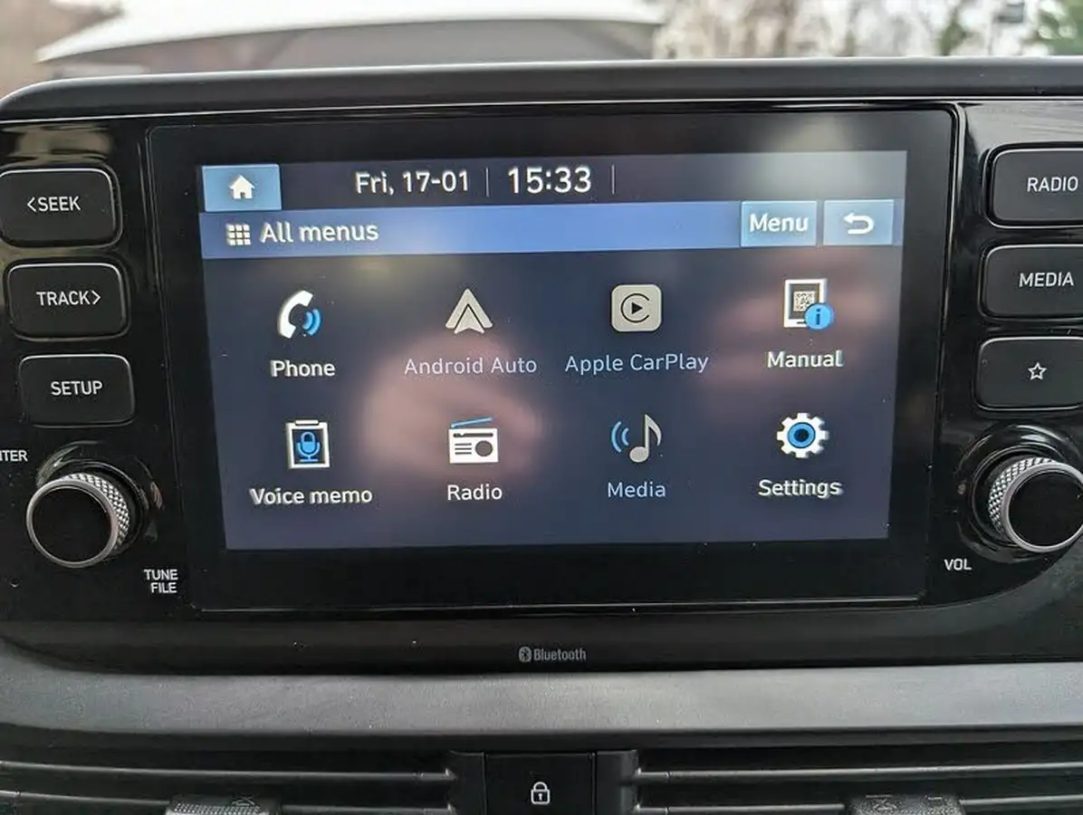 2022-hyundai-i20-10-t-gdi-se-connect-dct-big-32