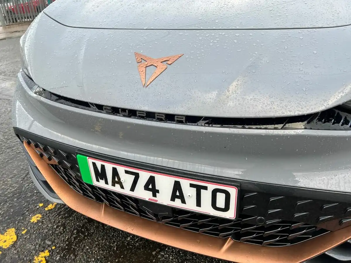 2024-cupra-born-e-vz-big-37