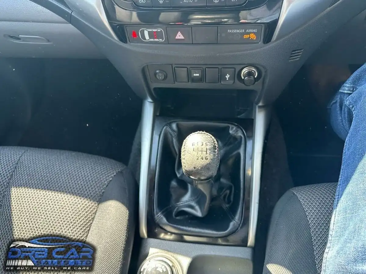 2019-mitsubishi-l200-24di-d-titan-eu6b-big-14