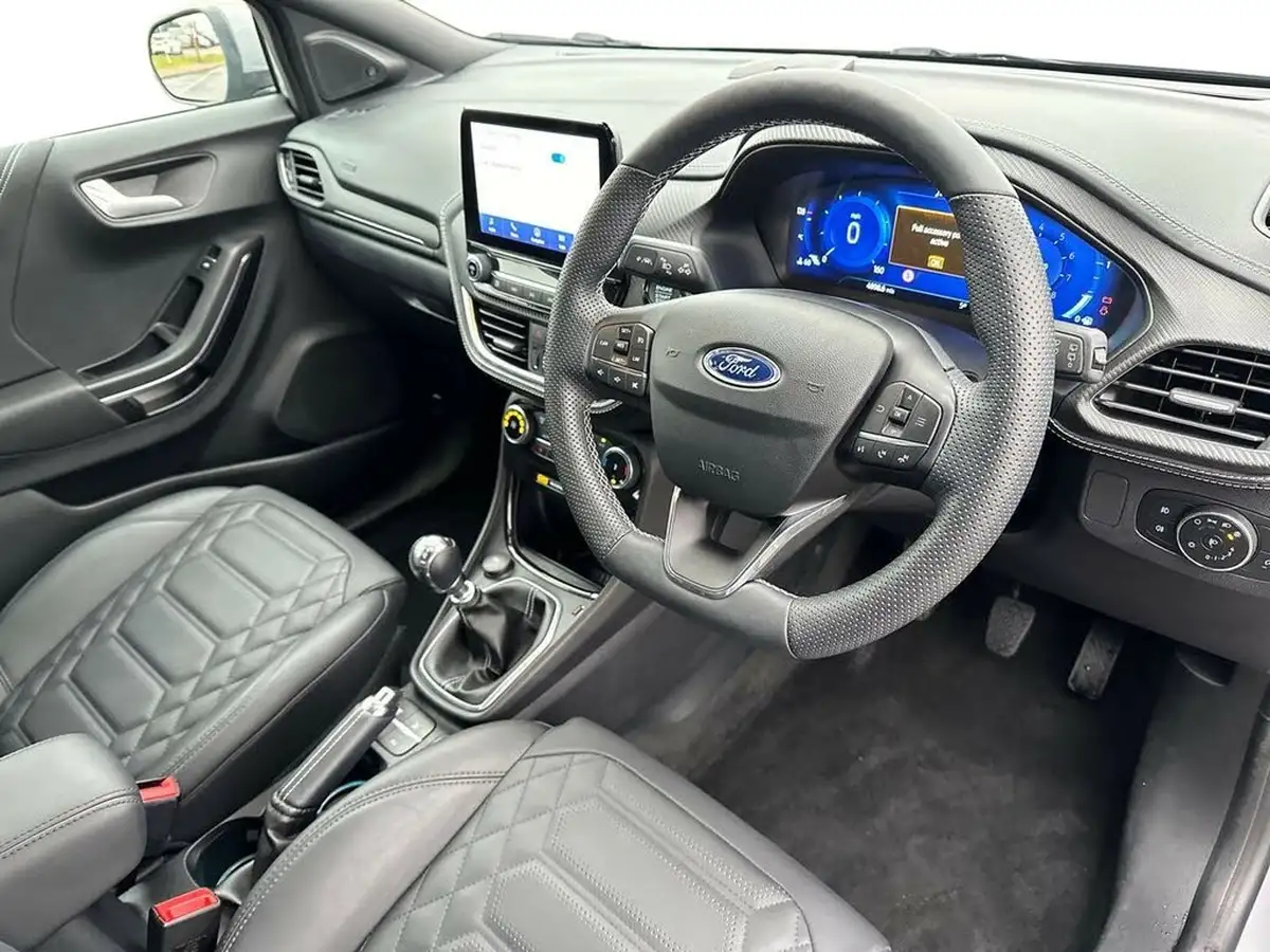 2022-ford-puma-suv-10-st-line-vignale-155ps-big-9