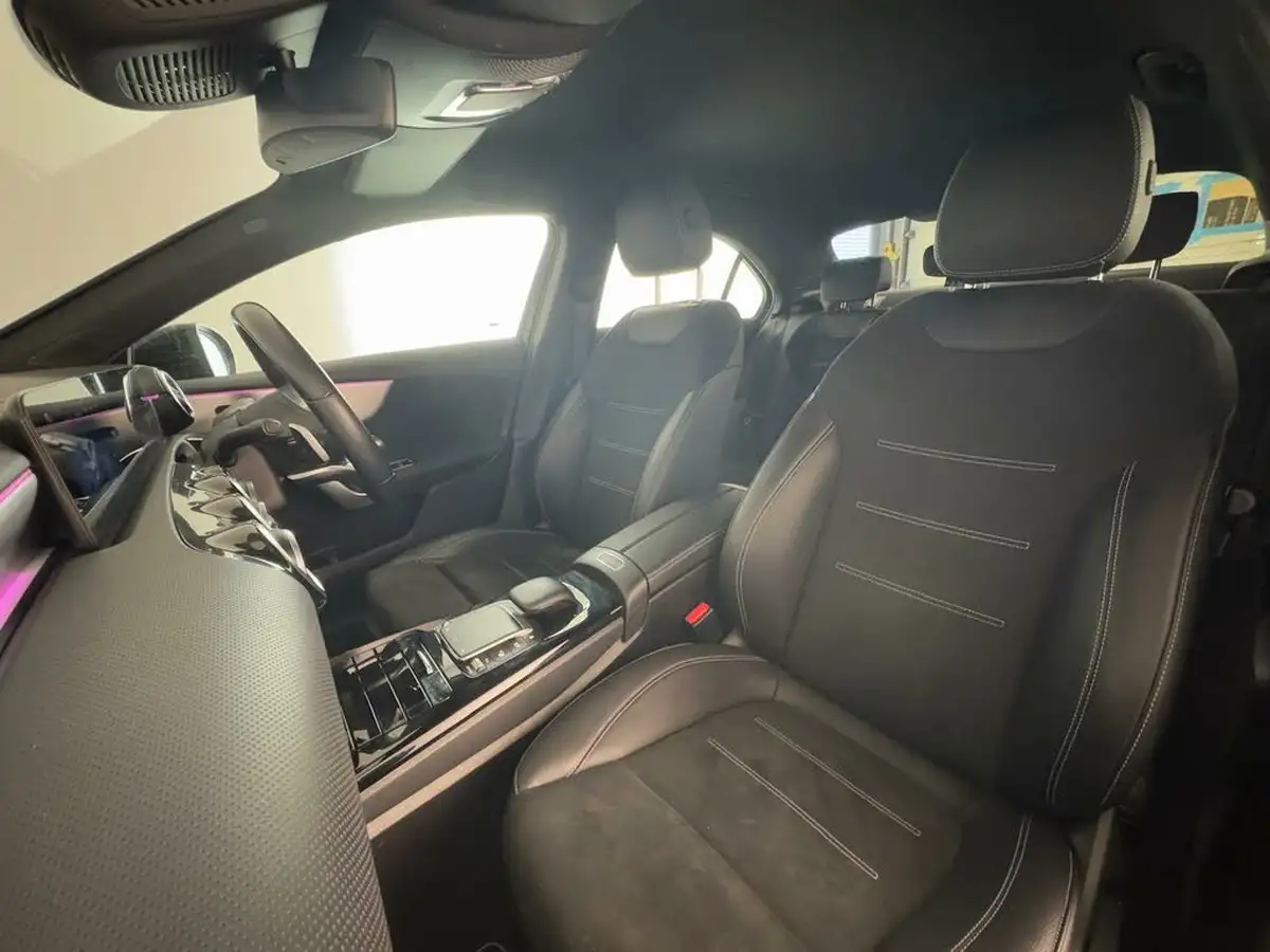 2022-mercedes-benz-a-class-20-a250-amg-line-executive-edition-saloon-4d-big-11
