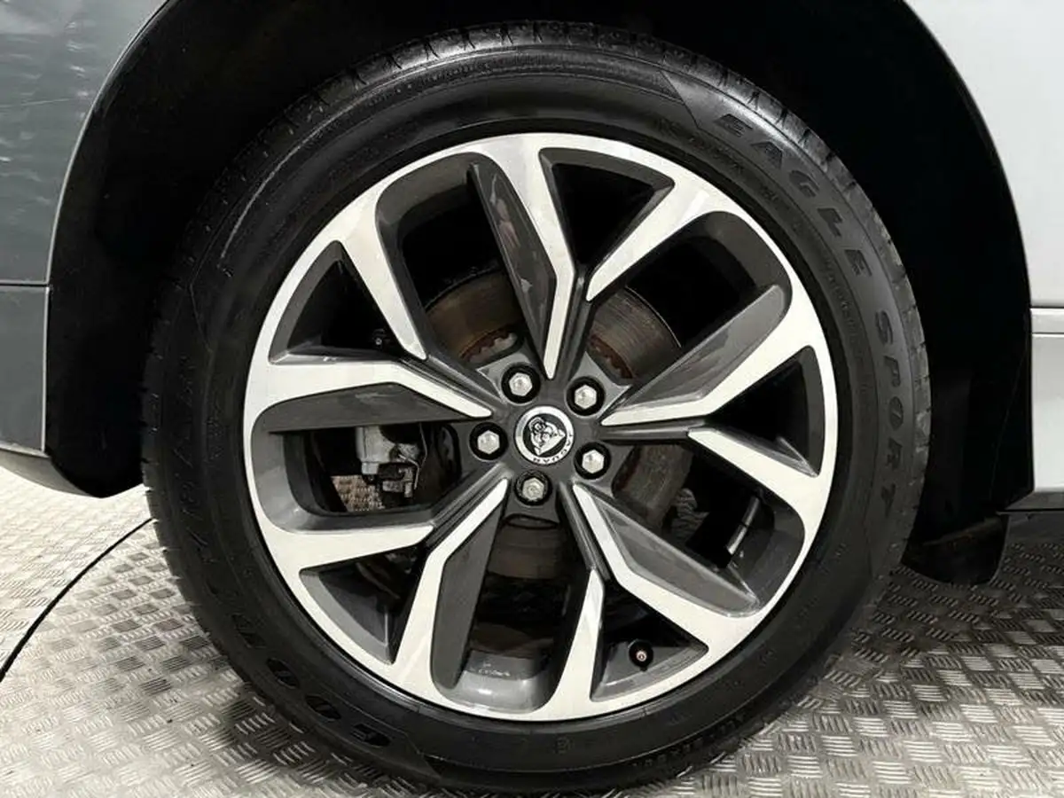 2023-jaguar-i-pace-ev400-r-dynamic-hse-black-big-59