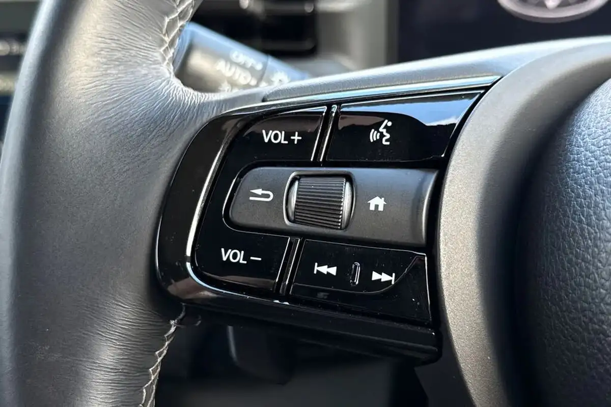 2024-honda-eny1-e-advance-big-36