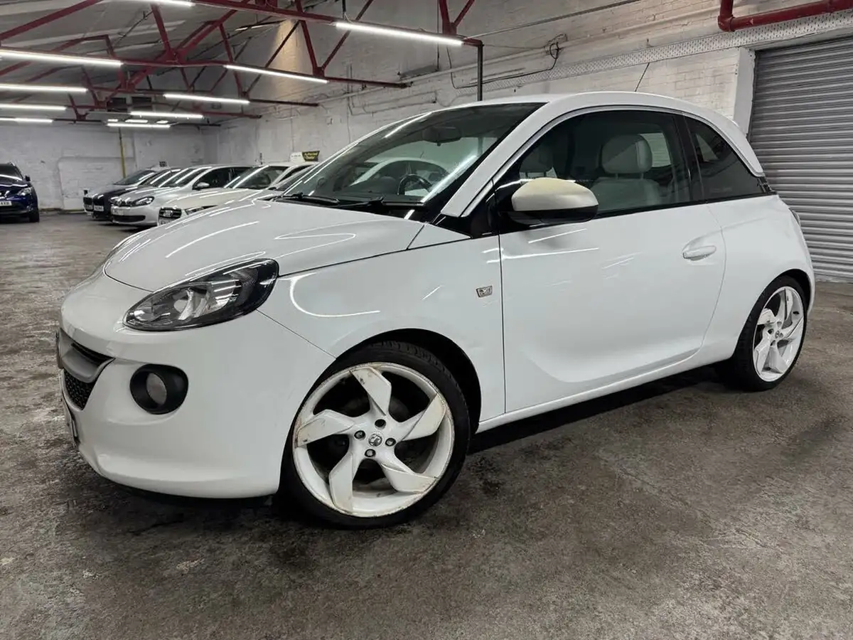 2014-vauxhall-adam-14-white-edition-big-4