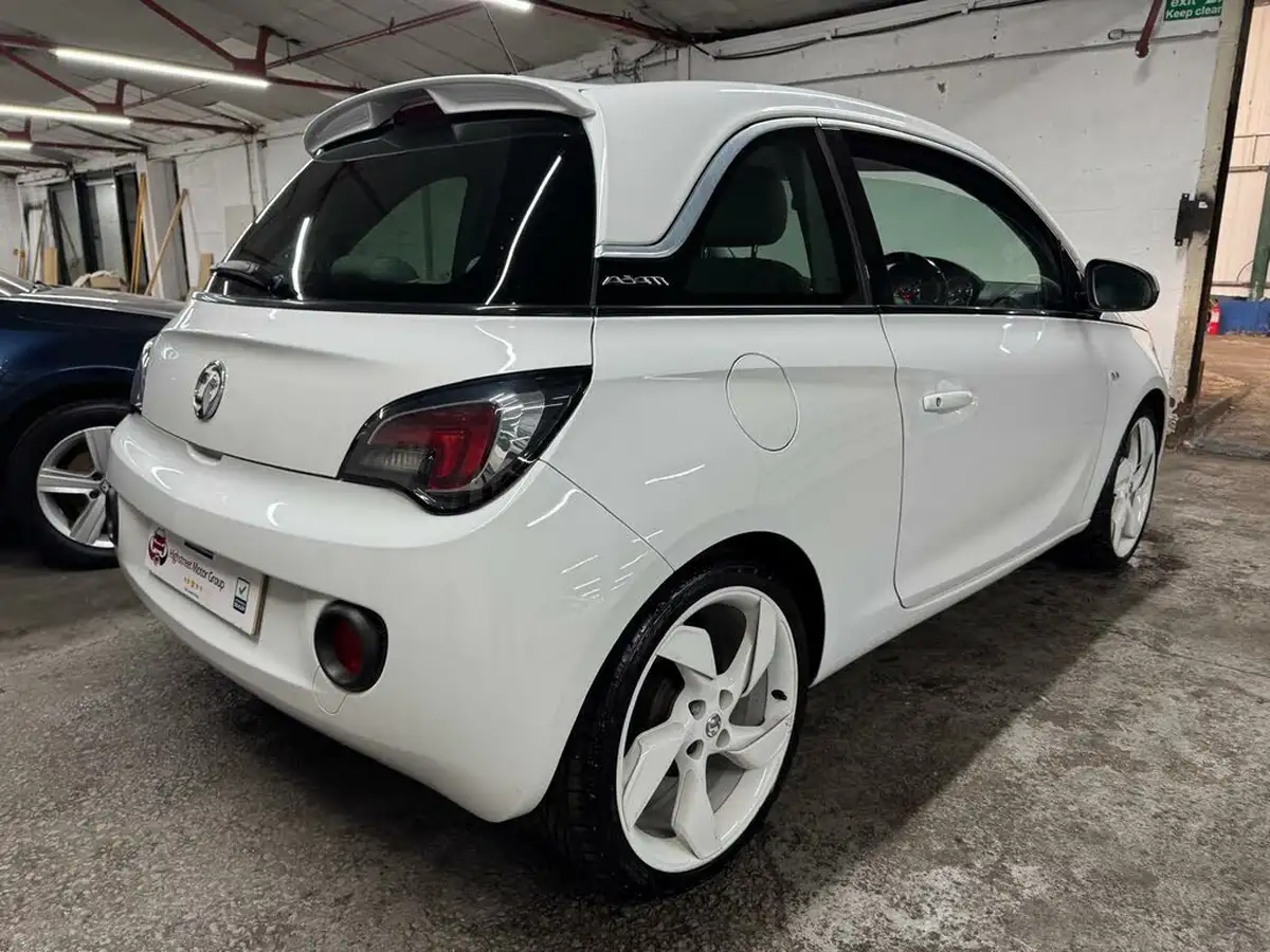 2014-vauxhall-adam-14-white-edition-big-28