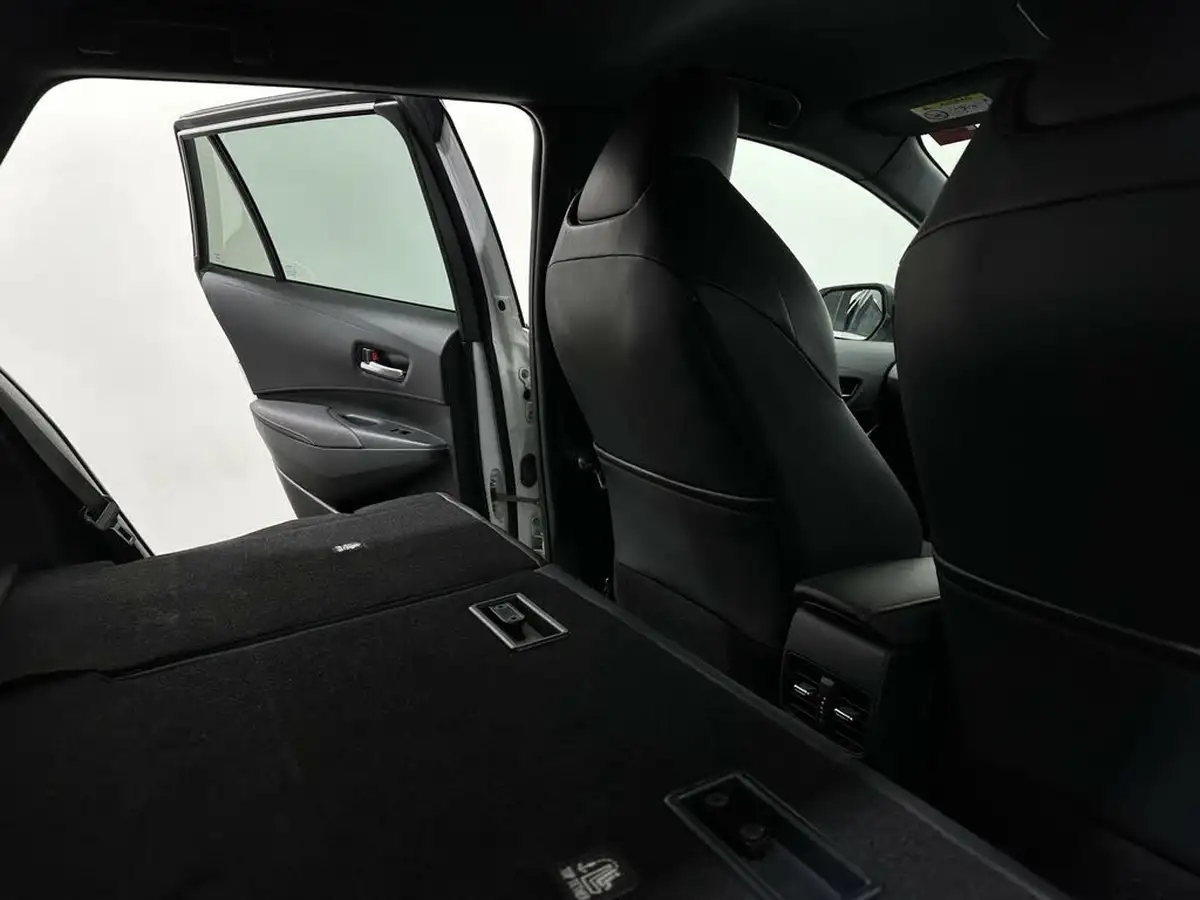 2019-toyota-corolla-18-vvt-i-excel-trk-touring-sports-big-44