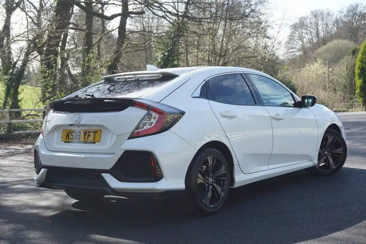 2018-honda-civic-10-vtec-turbo-ex-129ps-ss-hatchback-5d-cvt-big-8