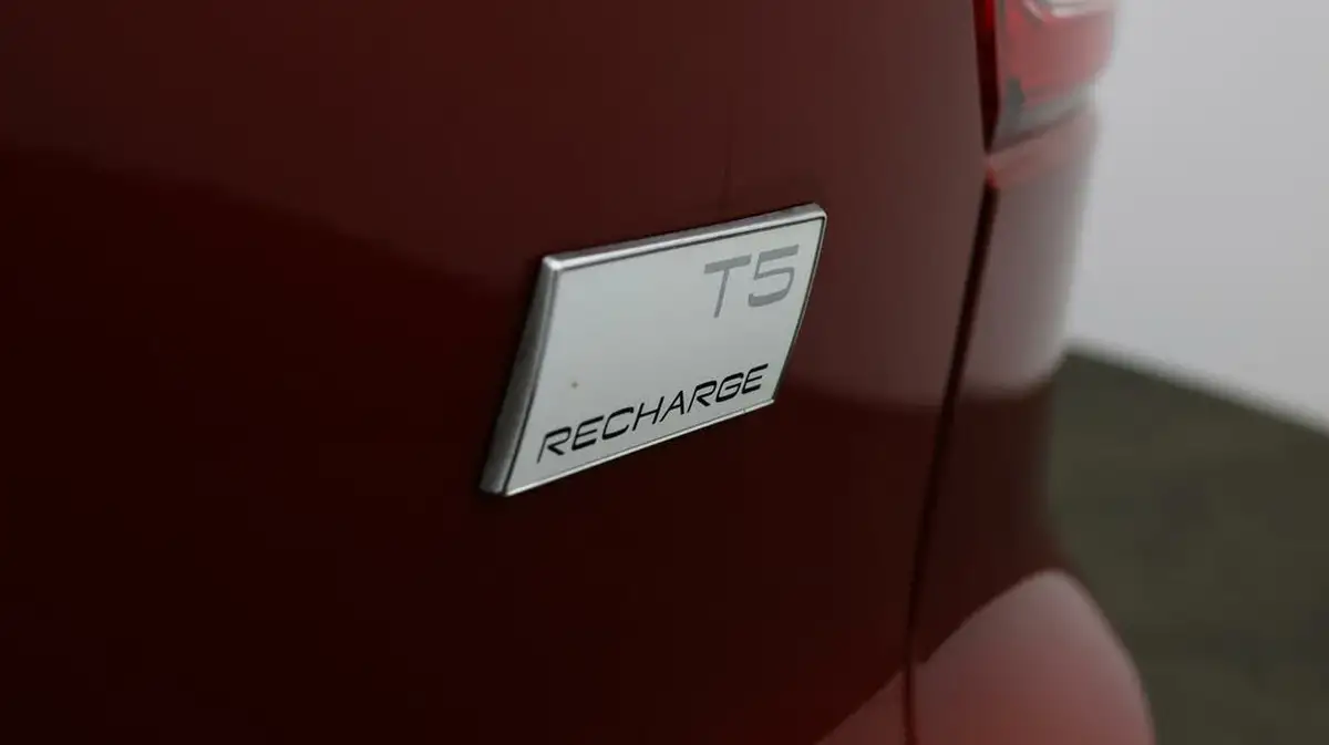 2021-volvo-xc40-15-t5-r-design-262bhp-big-20