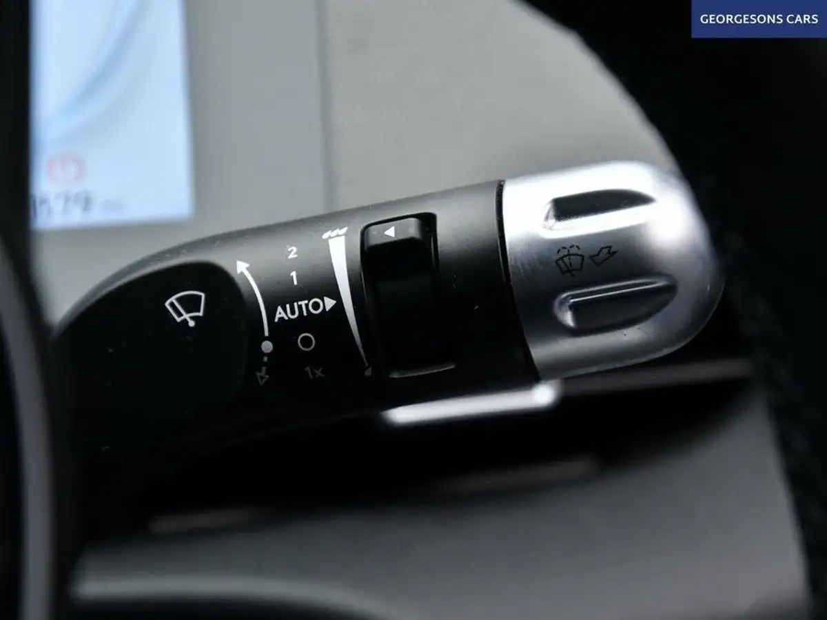 2021-hyundai-ioniq-5-e-premium-170ps-58kwh-rwd-big-30