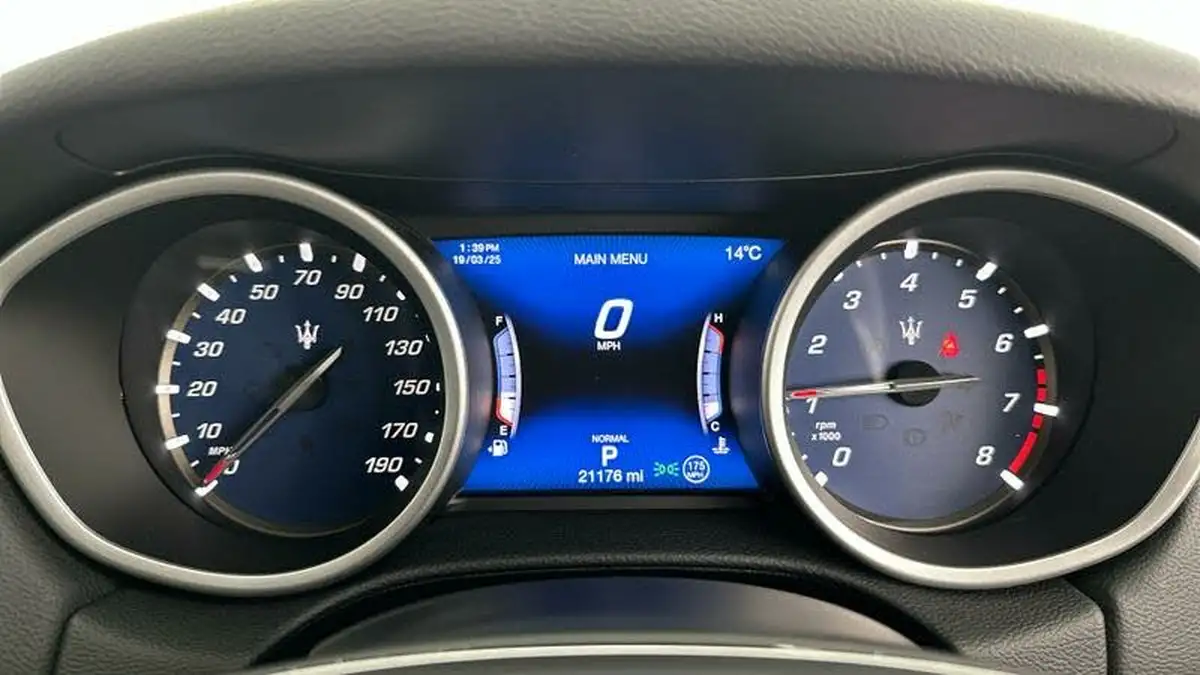 2020-maserati-ghibli-30-big-5