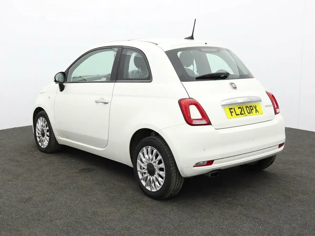 2021-fiat-500-10-lounge-big-8
