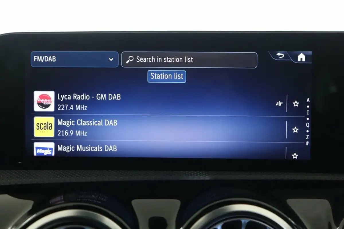 2023-mercedes-benz-a-class-13-a200-amg-line-executive-hatchback-5d-big-34