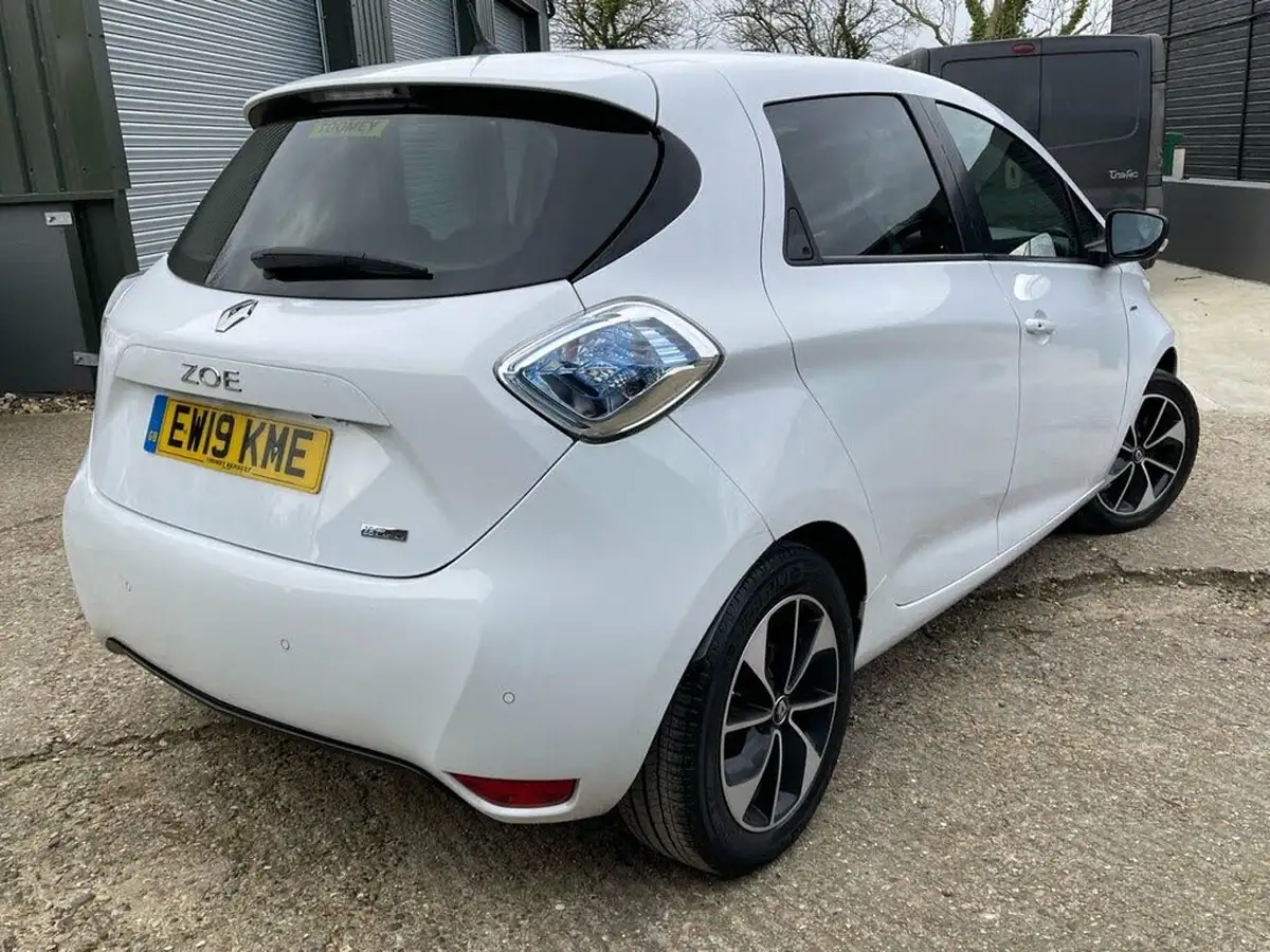 2019-renault-zoe-e-s-edition-nav-110ps-r110ze40-big-1