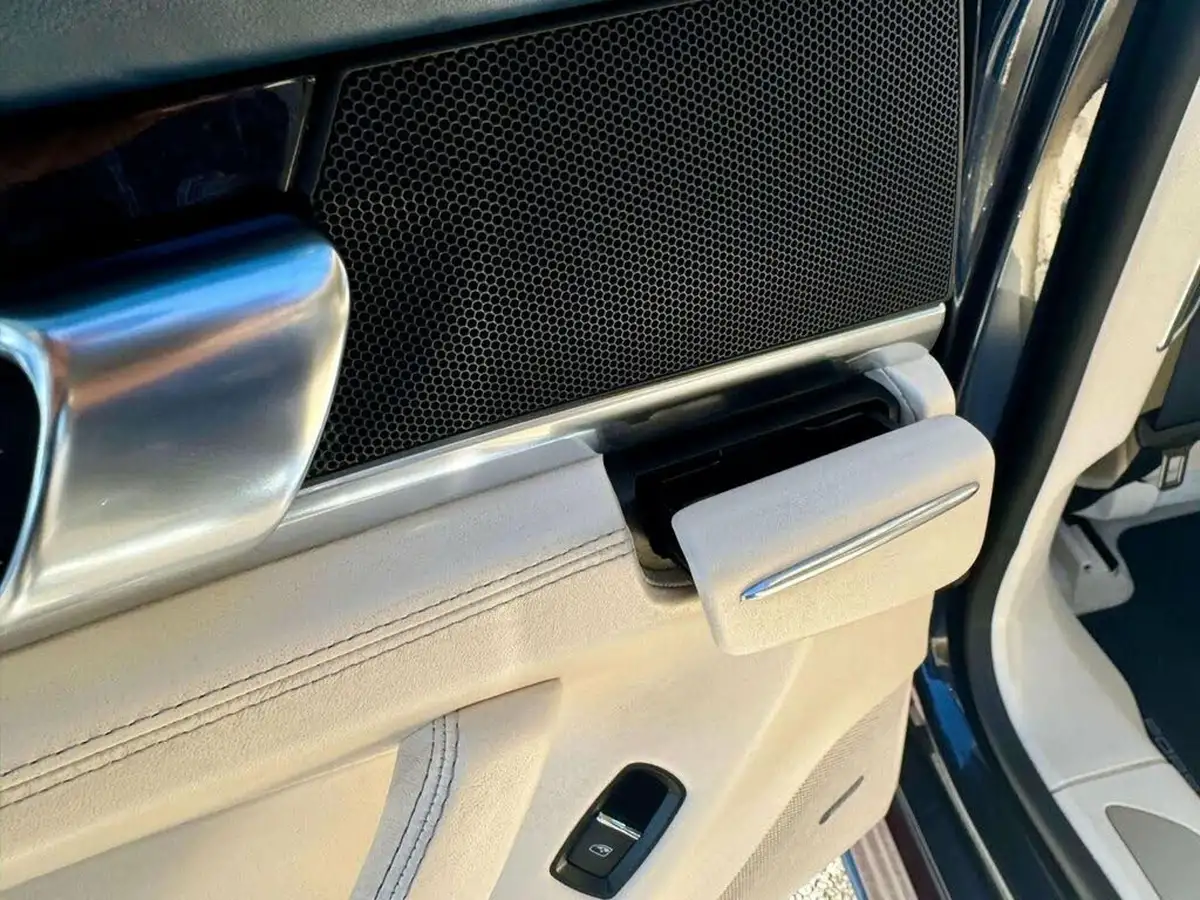 2010-porsche-panamera-48-4s-big-41