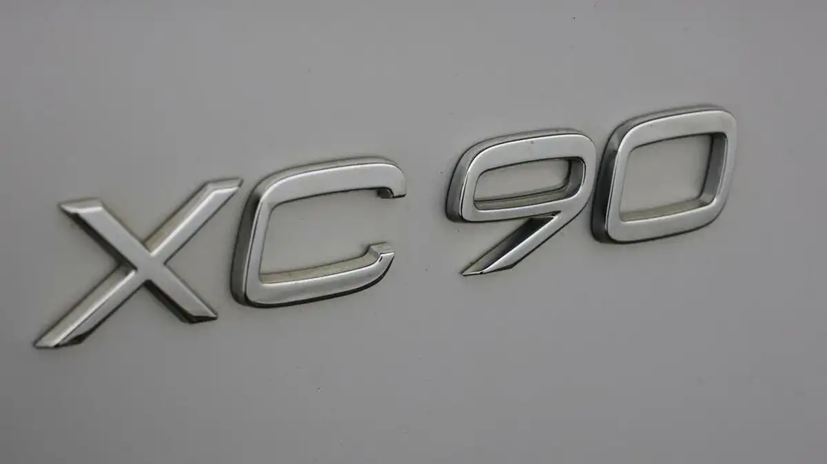 2021-volvo-xc90-20td-b5-r-design-big-19