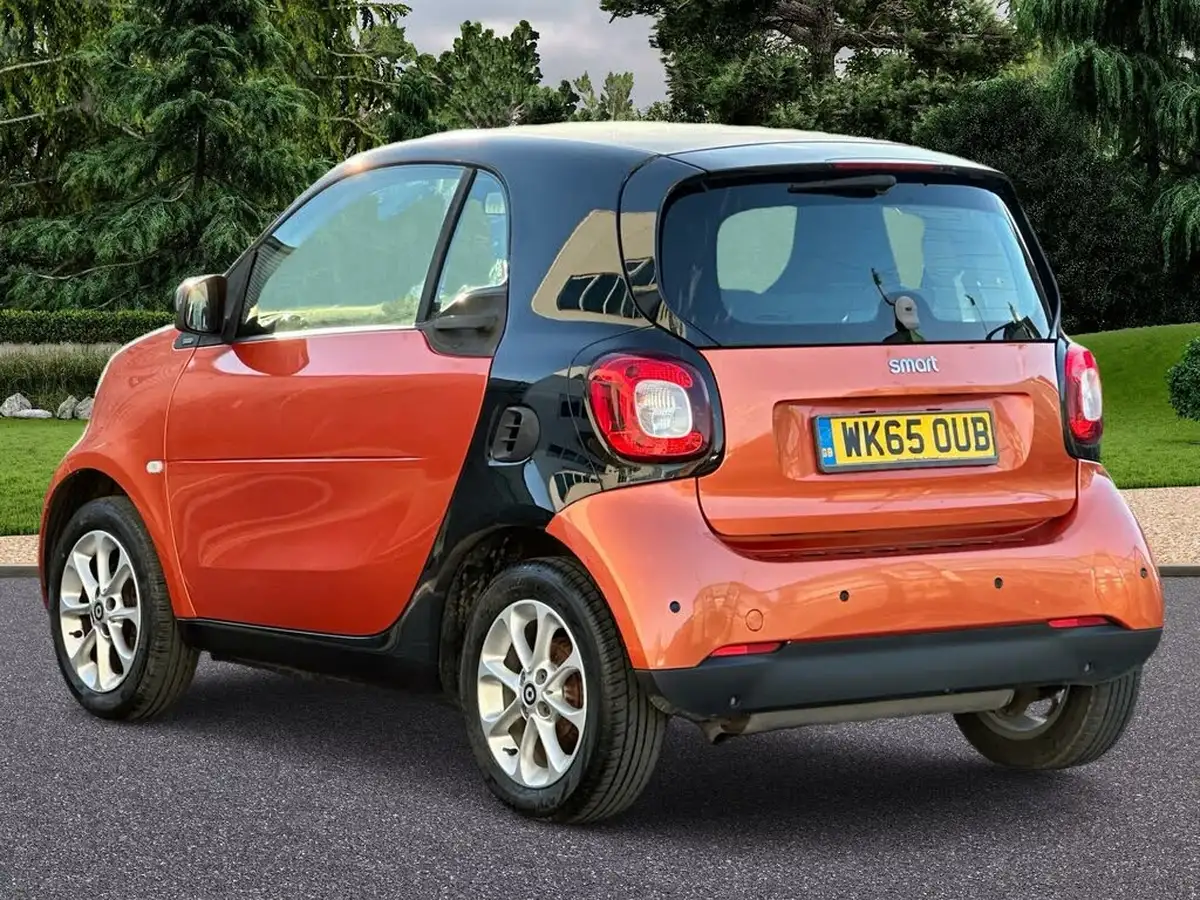 2015-smart-fortwo-10-passion-ss-twinamic-big-3