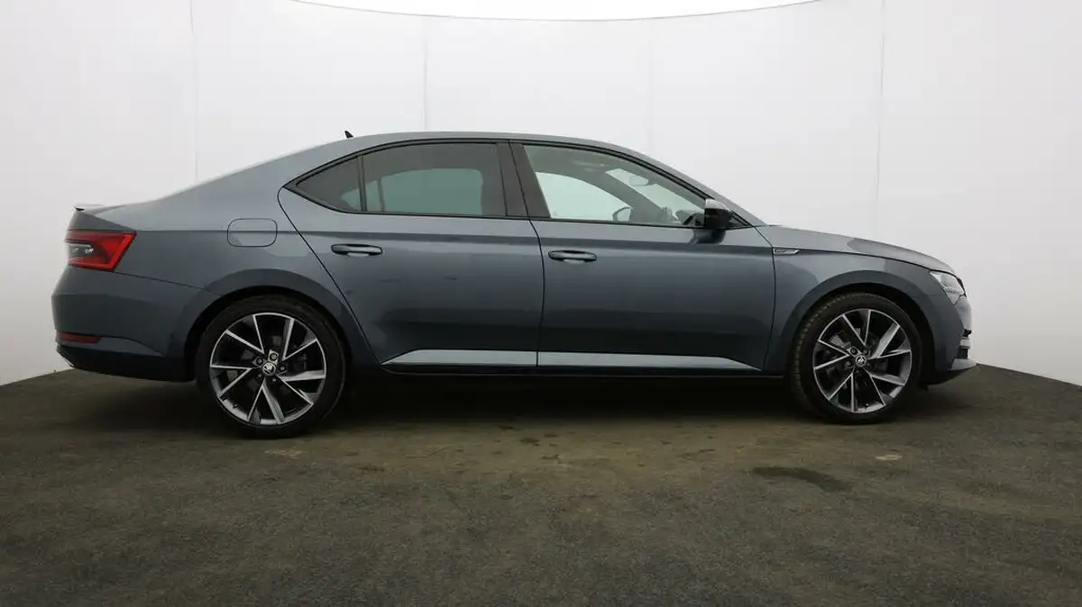 2020-skoda-superb-14-tsi-sportline-plus-hatchback-big-46