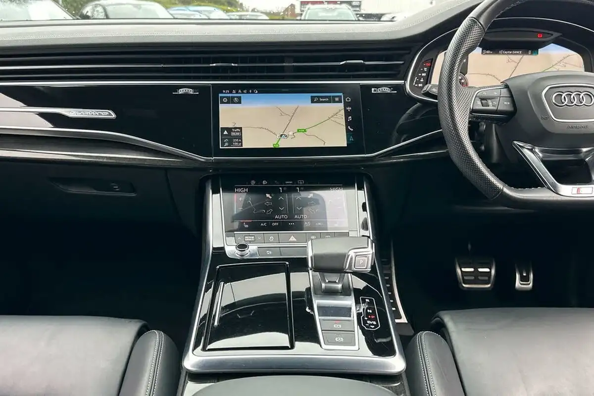 2022-audi-q7-30-55-tfsi-black-edition-big-38
