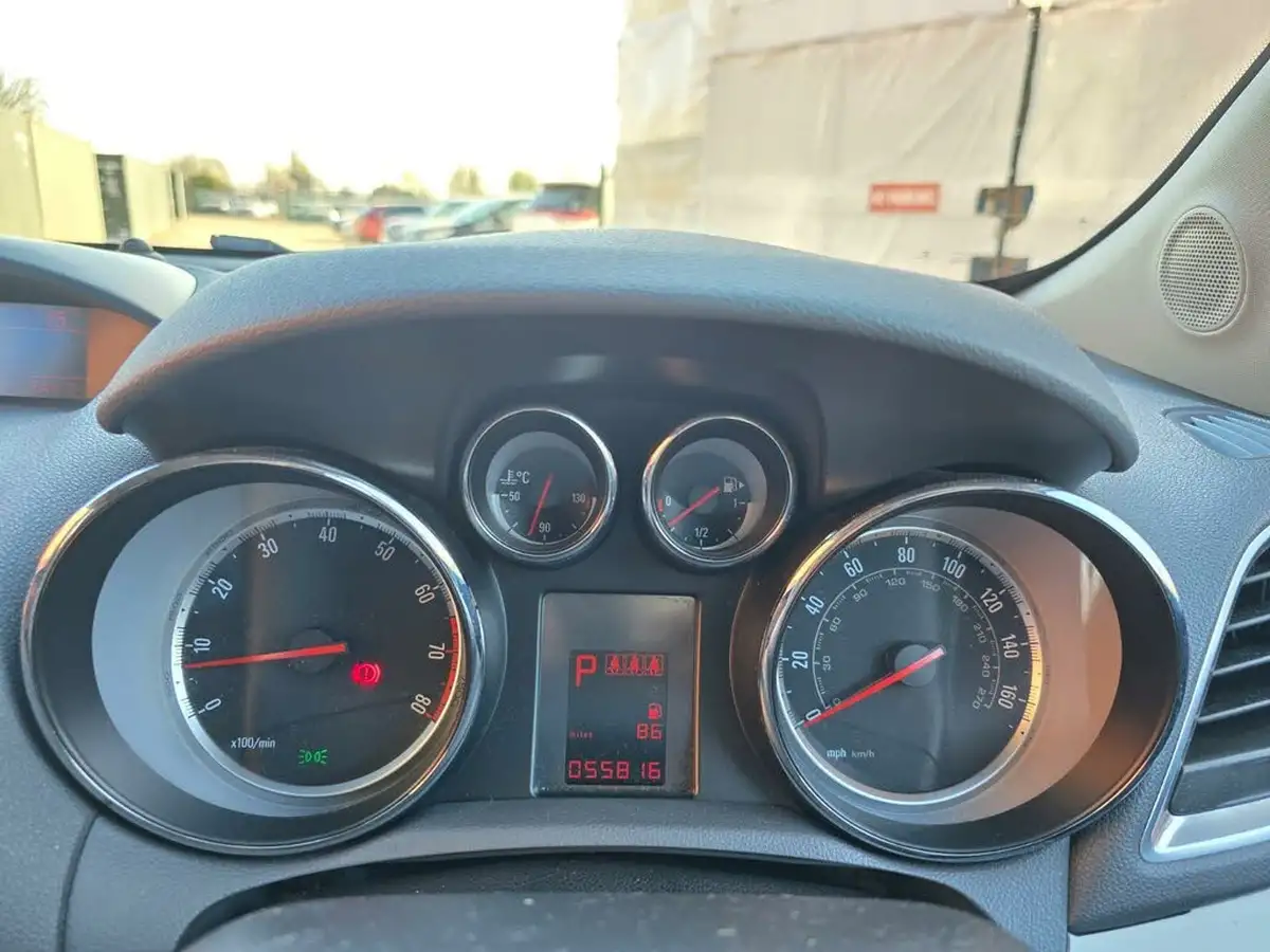 2015-vauxhall-mokka-14i-16v-turbo-se-auto-big-44