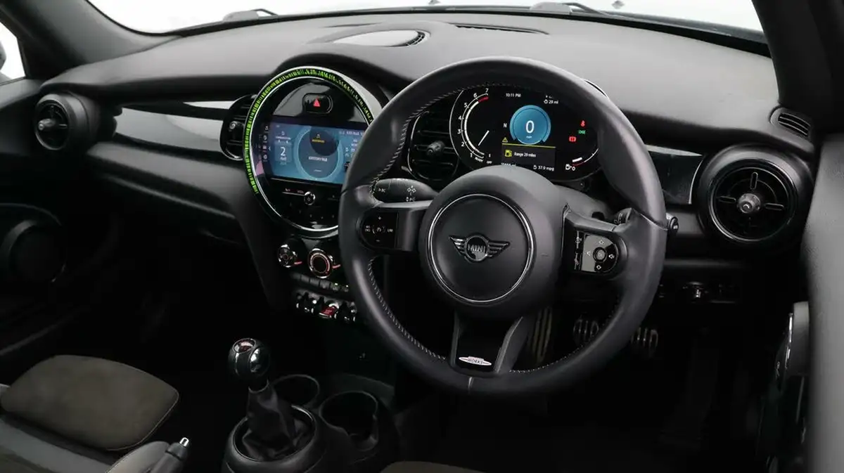 2021-mini-cooper-15-cooper-sport-hatchback-3d-big-9