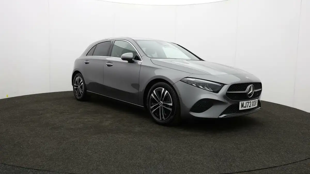 2023-mercedes-benz-a-class-big-0