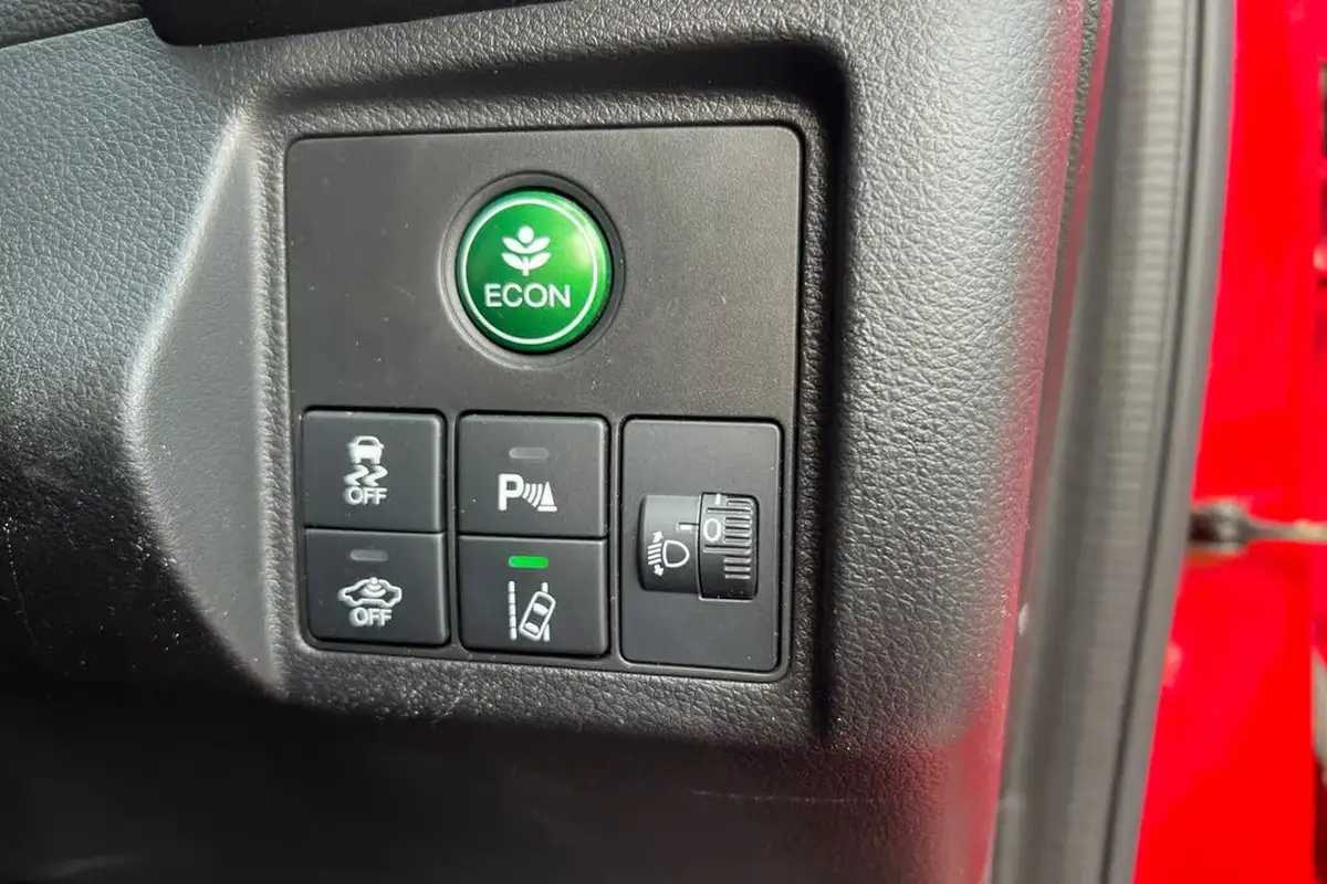 2019-honda-hr-v-15-i-vtec-se-cvt-big-16