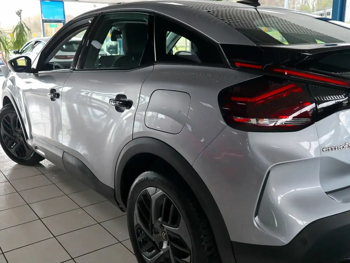 2022-citroen-c4-12-puretech-sense-big-12