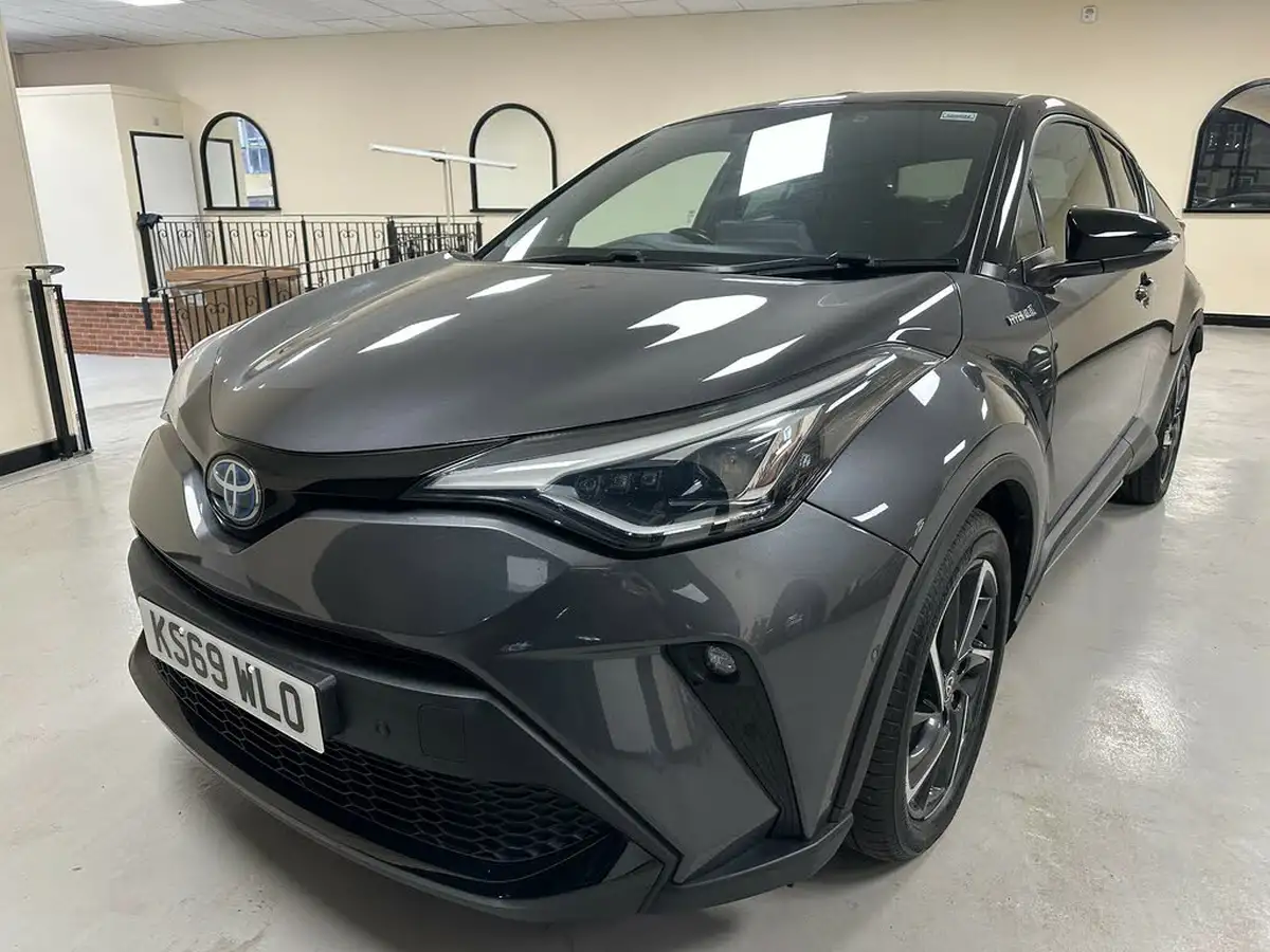 2019-toyota-c-hr-20-vvt-i-dynamic-big-1