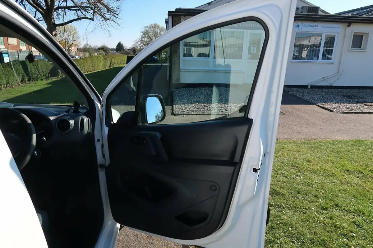 2016-citroen-berlingo-16td-l2-725-x-16hdi-90-big-20
